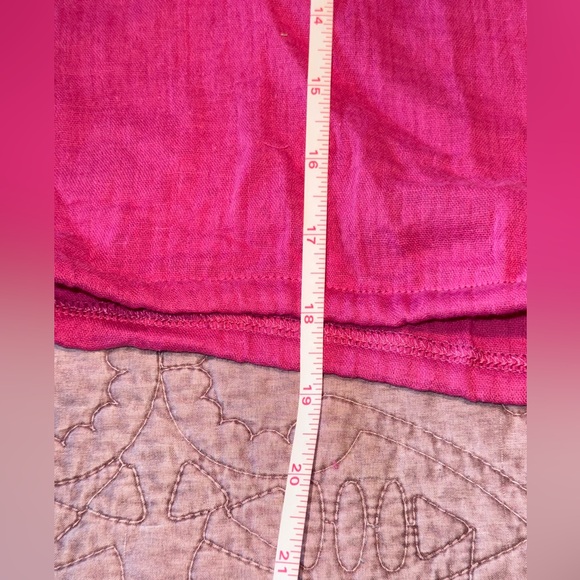 Elegant Fuchsia Blouse with Lace Sleeves - Picture 9 of 12